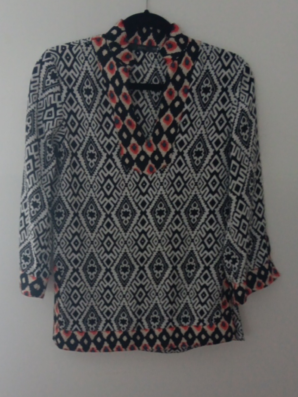 THML Mixed Media Geometric V-Neck Tunic Top #3705